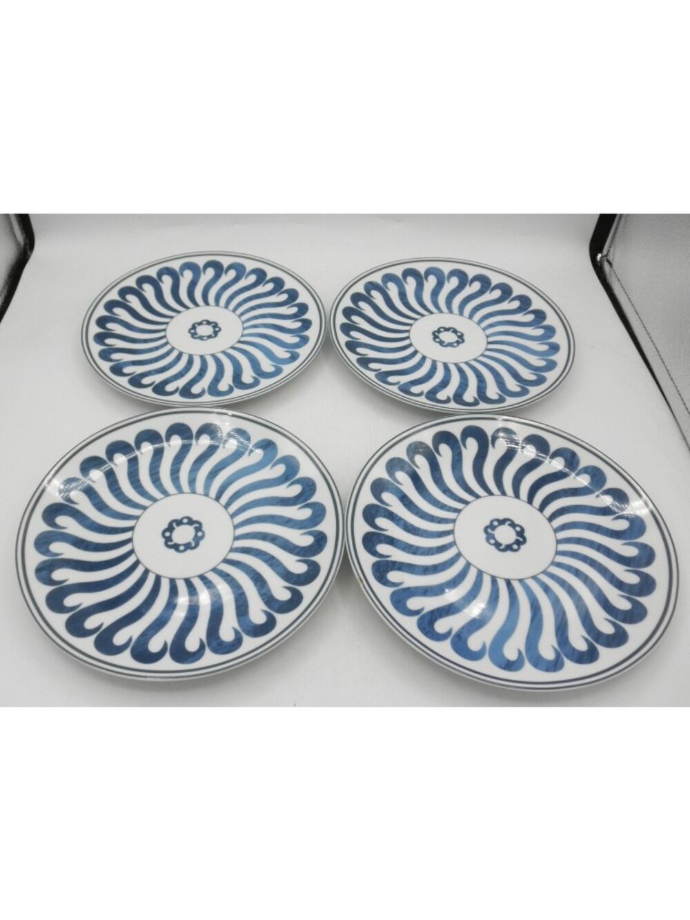 Bunny Williams Campbell House Salad Dessert Plates Set of 4
